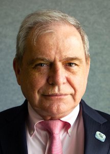 Profile photo of Carlos Naudon